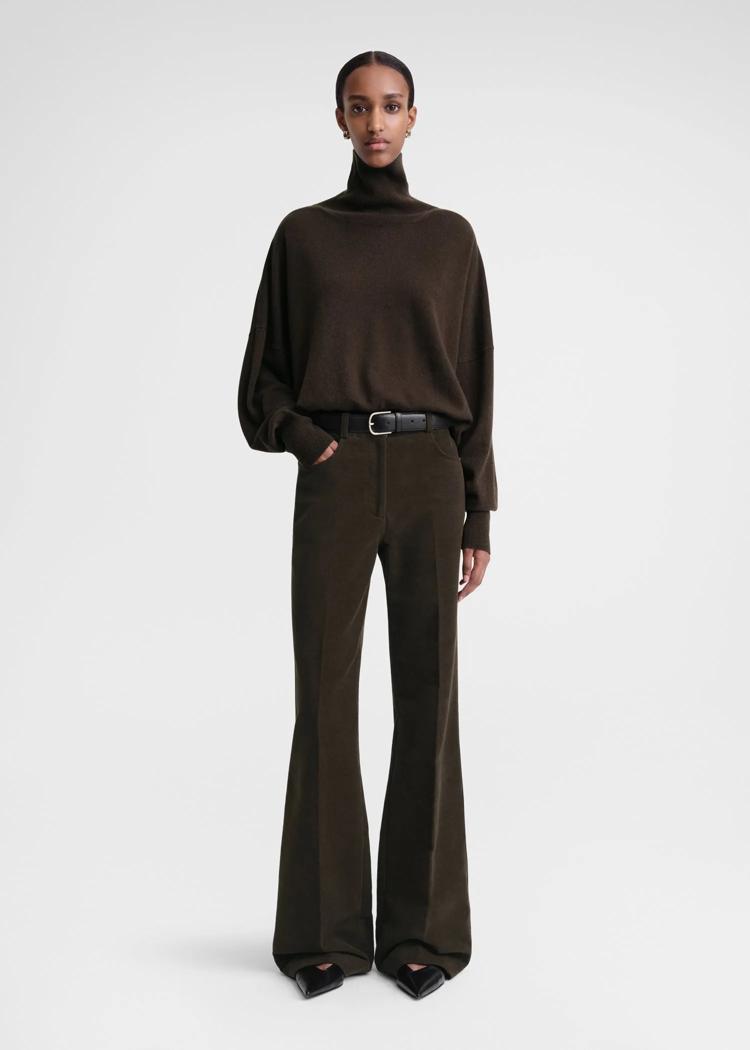 Cashmere turtleneck dark brown