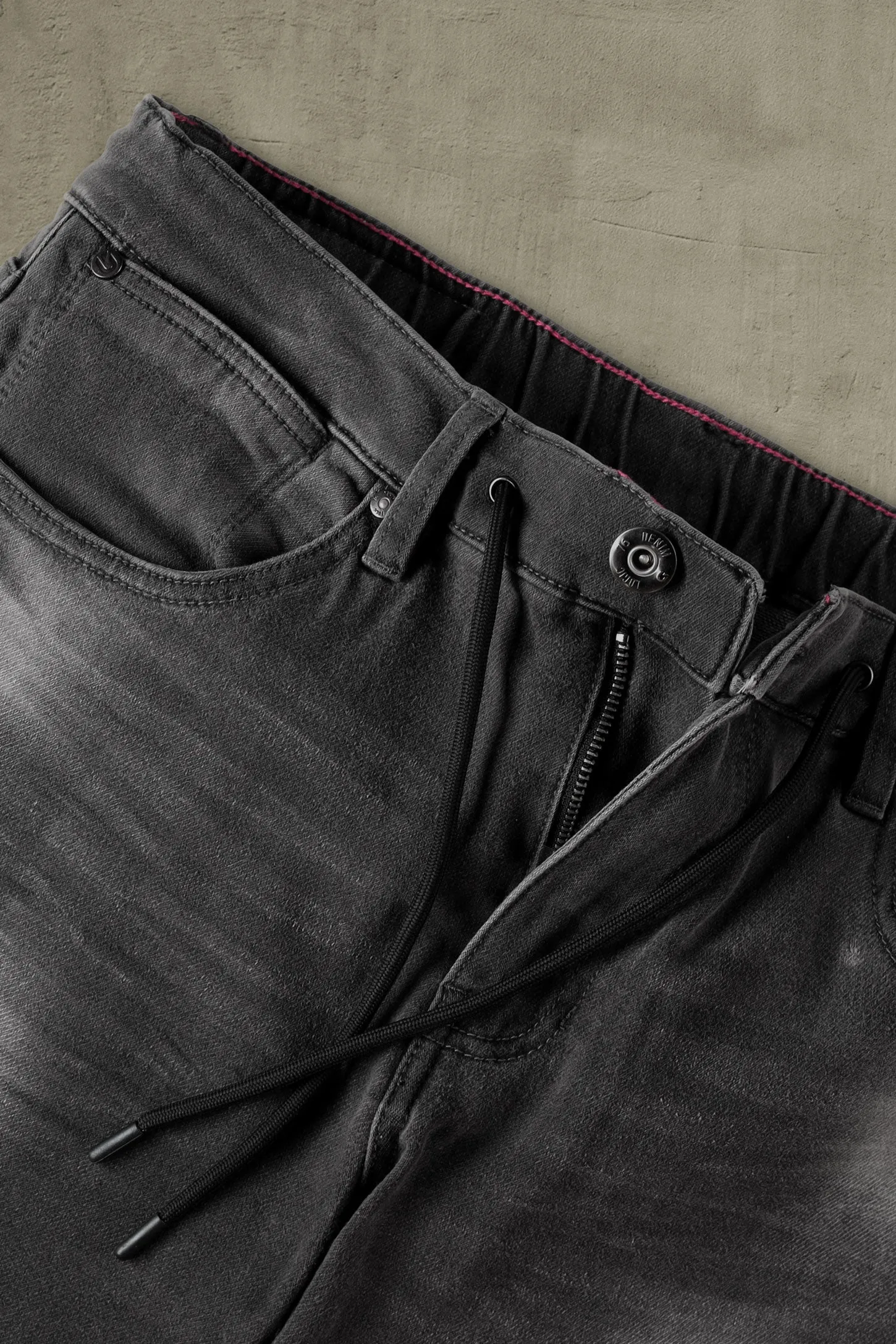 Jeans taille élastique, jambe étroite - Homme